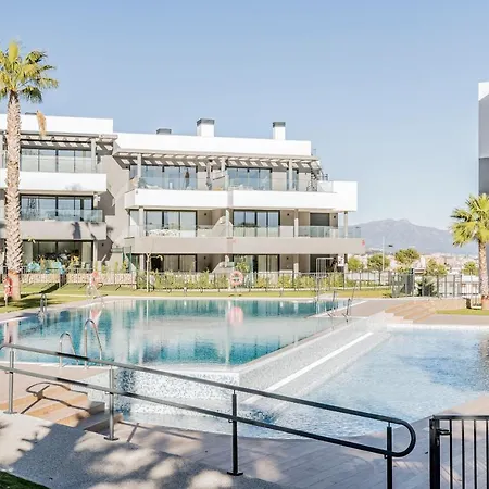 Penthouse With 3 Bedrooms * אסטפונה