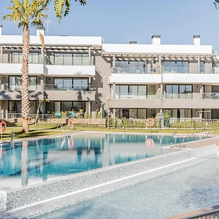 Penthouse With 3 Bedrooms דירה אסטפונה
