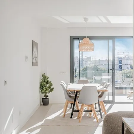 Penthouse With 3 Bedrooms Appartamento *